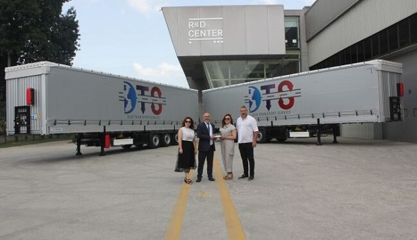 Tırsan, DTS Lojistik’e 10 adet Tenteli Perdeli Multi-Ride teslim etti